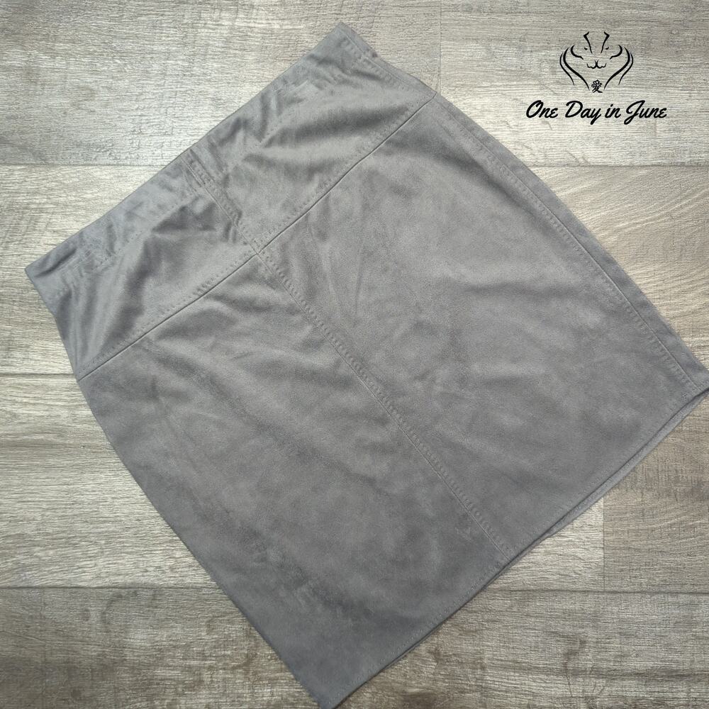 Sophie Max Faux Suede Mini Skirt Gray Comfort Waist Pull On Size M